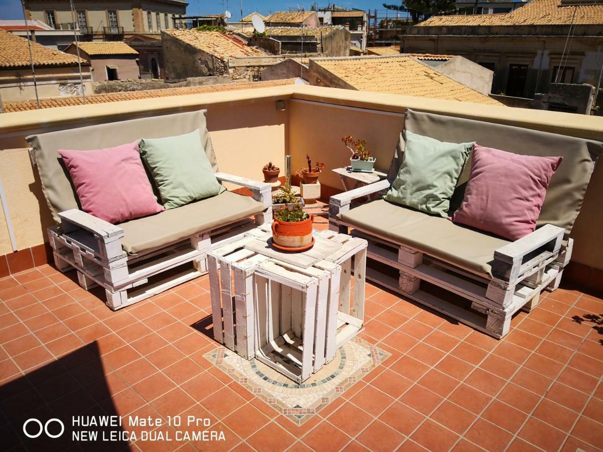 La Terrazza Sul Vicolo Bed & Breakfast Syracuse ภายนอก รูปภาพ